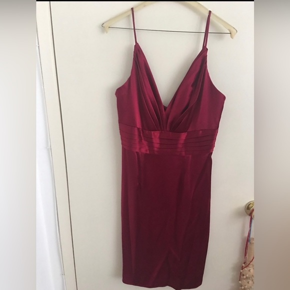 Gorgeous ABS Red Satin Dress Size 6 - Picture 1 of 3